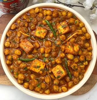 Paneer Chhole Half