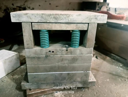 cap mold injection mold