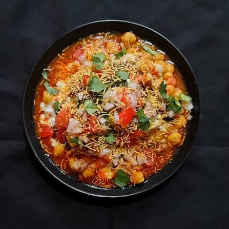 Aloo Tikki with Chhole (1 Pc)