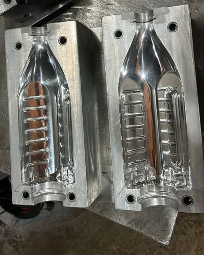 Jerry Can Blow Mould image 2