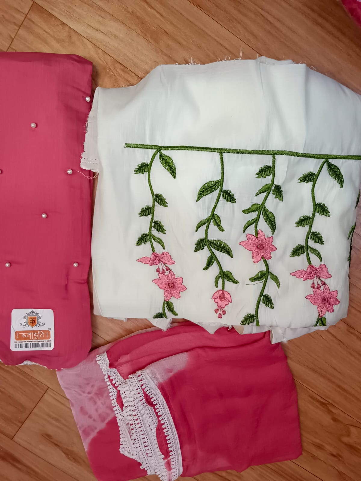 Women Embroidered Floral Pure Cotton image 2