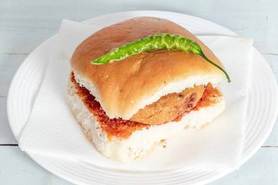 Masala Vada Pav (1 Pc)