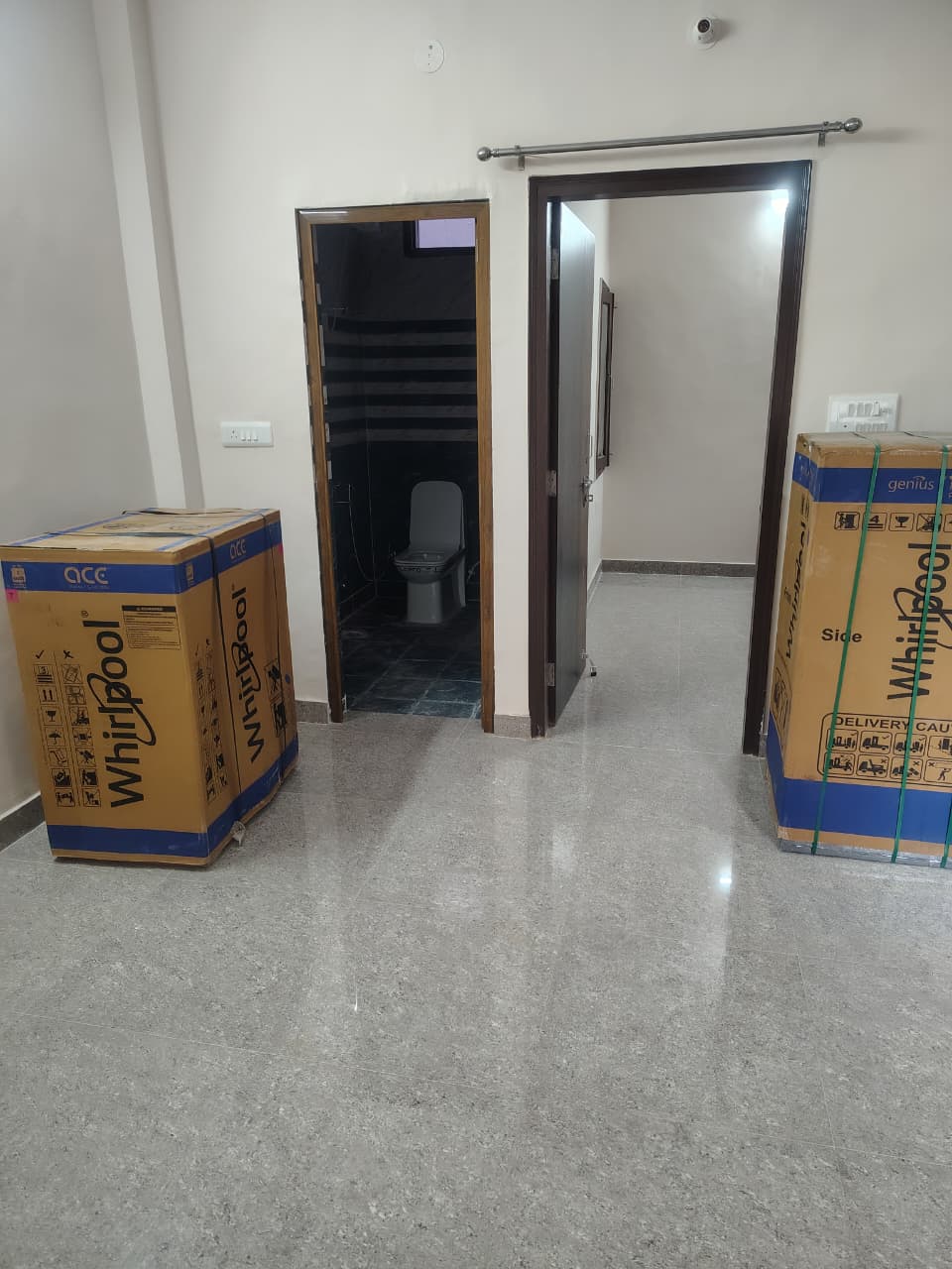 Fully Furnished 1 BHK Builder Floor for Rent in Sector 12, Noida